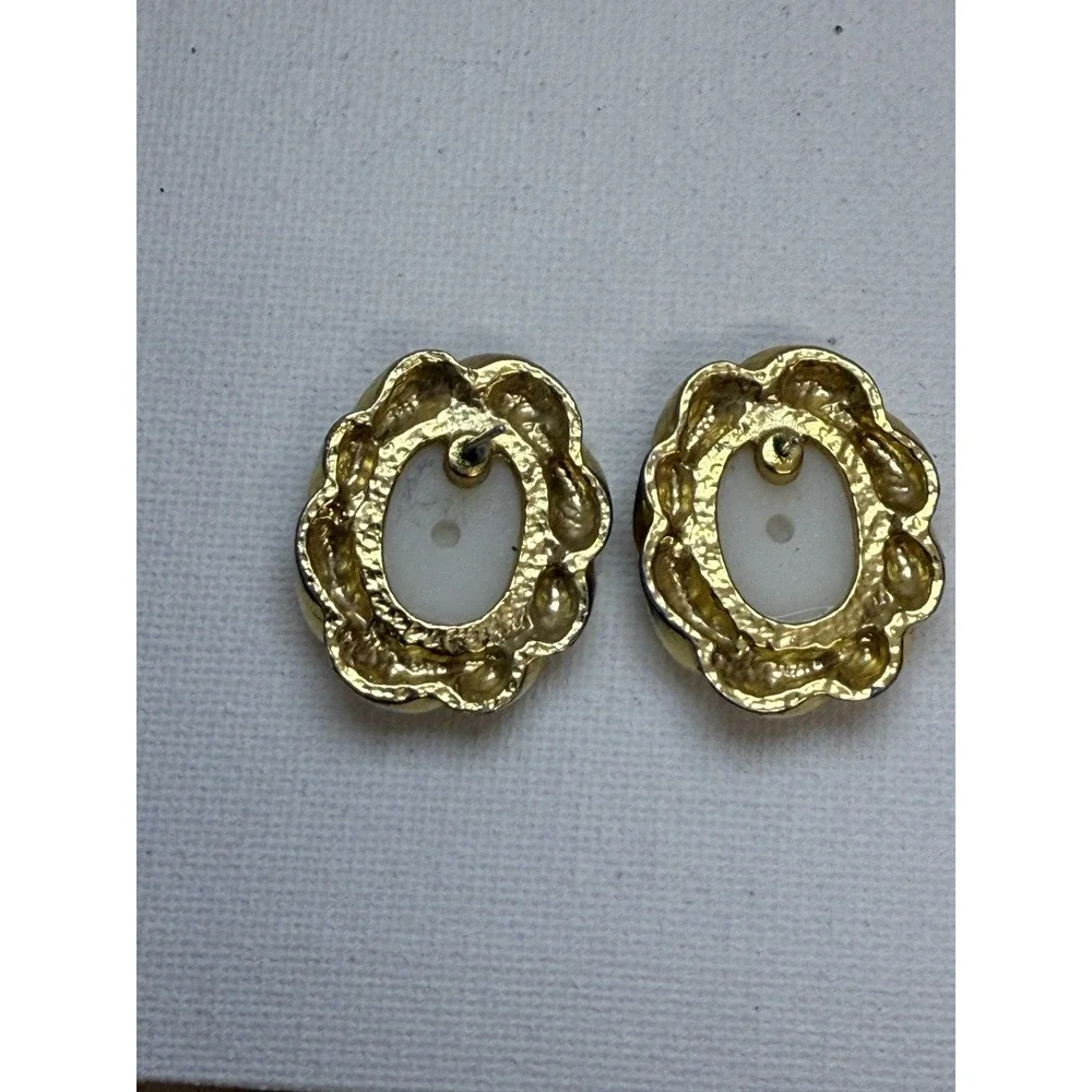 Vintage Gold Tone Faux Pearl Marcasite Style Pierced‎ Stud Earrings Unbranded